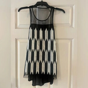 Sachin & Babi Black and White tank top-Size 2